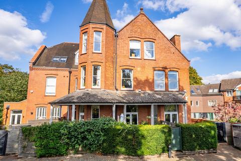 3 bedroom end of terrace house for sale, Avenue Road, Hertfordshire AL1