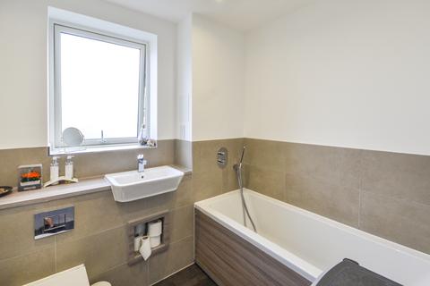 18 Barnfield Way, Newhall, Harlow, CM17 9TN
