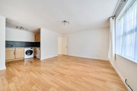 2 bedroom apartment to rent, Mill View, Great Chesterford CB10