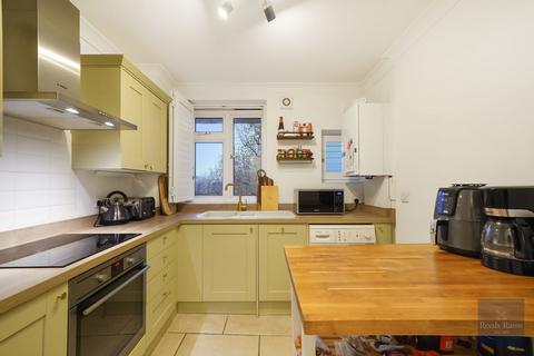 1 bedroom apartment for sale, Howland Estate, London SE16