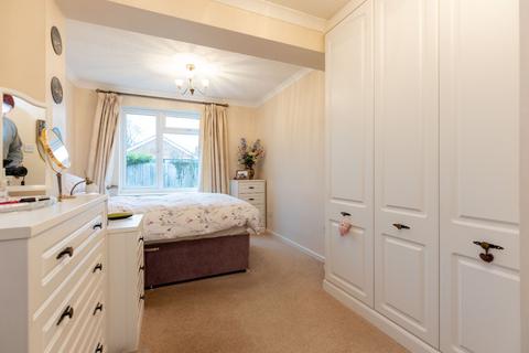 33 Wincote Close, Kenilworth, CV8 2QE