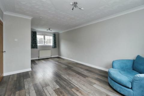 3 bedroom end of terrace house for sale, Alexander Street, Fife KY4