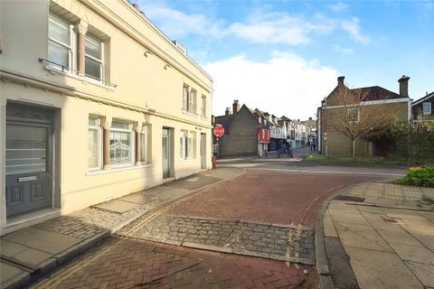 4 bedroom terraced house for sale, West Street, Kent ME13