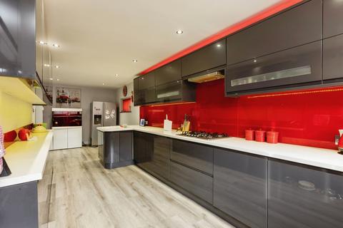 1 Manor View, Hartley, Longfield, DA3 8BA