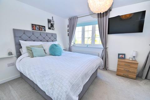 75 Aesop Drive, Keynsham, Bristol, BS31 2GP