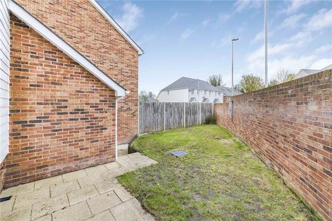 3 bedroom detached house to rent, Chalk Pit Avenue, Orpington BR5