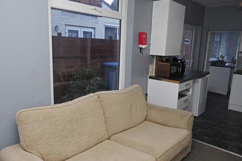 5 bedroom house of multiple occupation for sale, Queensgate Street, Hull HU3