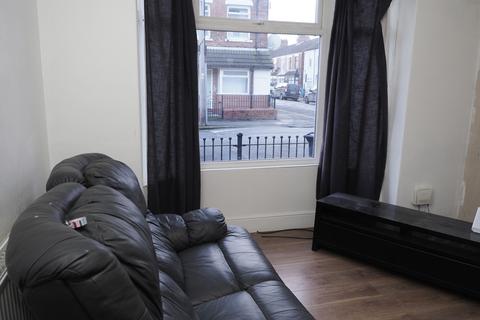 5 bedroom house of multiple occupation for sale, Queensgate Street, Hull HU3
