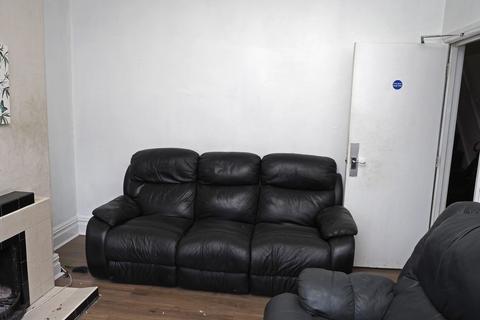 5 bedroom house of multiple occupation for sale, Queensgate Street, Hull HU3