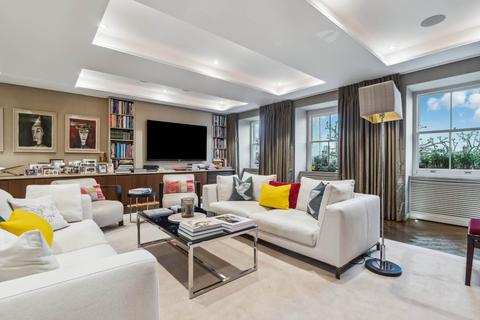 3 bedroom apartment to rent, Lennox Gardens, Knightsbridge SW1X 0DQ