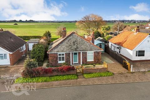 3 bedroom detached bungalow for sale, Beach Drive, Scratby, Great Yarmouth