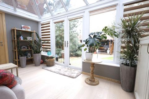 15 Remington Road, London, E6 5SW