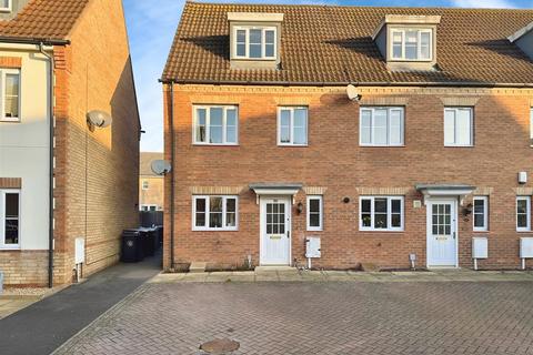 3 bedroom end of terrace house for sale, Elgar Way, Stamford PE9