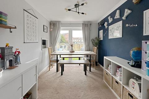 6 Sorrel Close, Trowbridge, BA14 0XX
