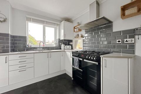 6 Sorrel Close, Trowbridge, BA14 0XX
