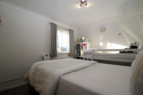 13 Caroline Place, Harlington, Hayes, UB3 5AF