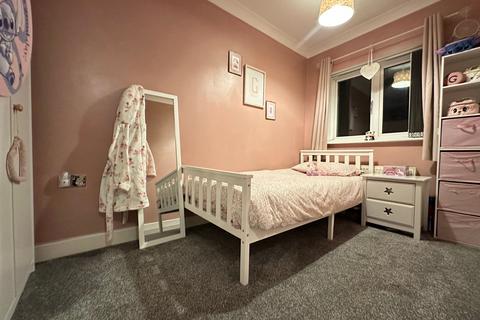 18 Galway Close, Royston, Barnsley, S71 4FR