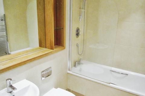 1 bedroom flat to rent, Gateway East, Marsh Lane, Leeds, LS9