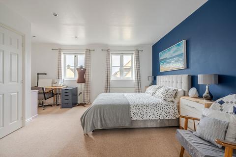 63 Avenue De Gien, Malmesbury, SN16 9GX
