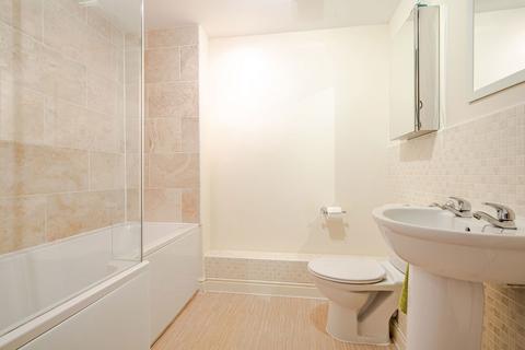63 Avenue De Gien, Malmesbury, SN16 9GX