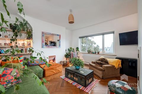2 bedroom flat for sale, Woodside, Plymouth PL4
