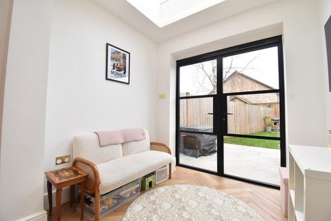 3 bedroom end of terrace house for sale, Manor Road, WALTON-ON-THAMES, KT12