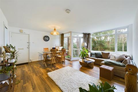 undefined, Wulwyn Court, Linkway, Crowthorne, Berkshire, RG45