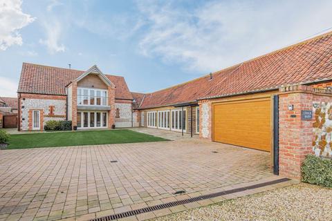 5 bedroom detached house for sale, 18 Burnham Road, Ringstead, PE36