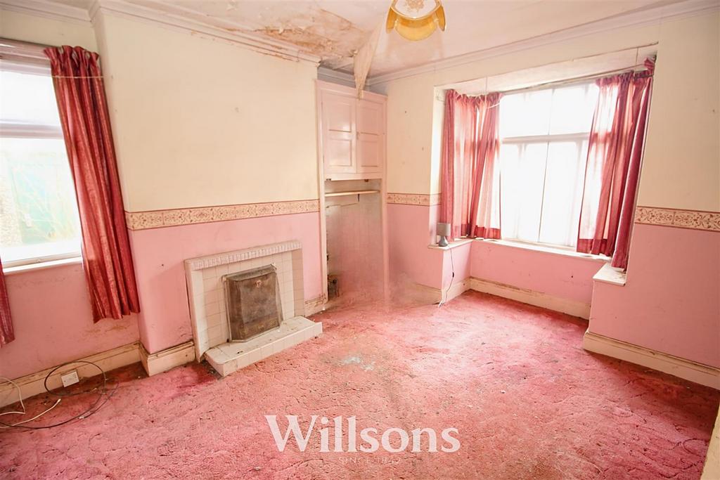 Living room a.jpg