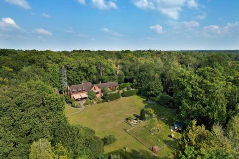 5 bedroom detached house for sale, Horseshoe Hill, Littleworth Common, Burnham, Buckinghamshire, SL1 8QE