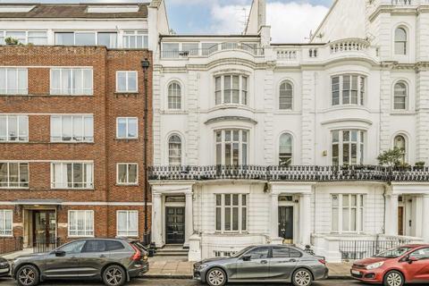 2 bedroom flat for sale, Gloucester Terrace, London W2