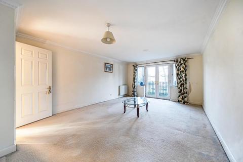 2 bedroom flat for sale, Copers Cope Road, Beckenham