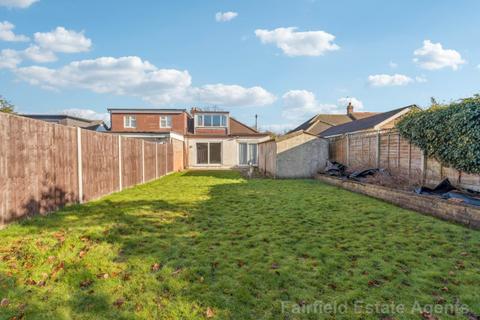 2 bedroom semi-detached house for sale, Harrow Way, Carpenders Park