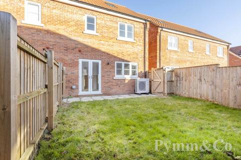 3 bedroom semi-detached house for sale, Boulton Road, Norwich NR7