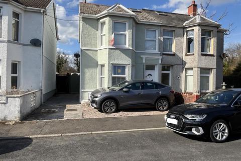 3 Aberlash Road, Ammanford, SA18 3NE