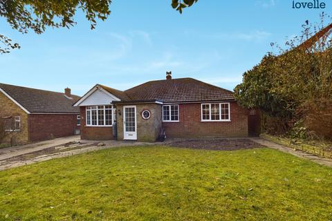 3 bedroom detached bungalow for sale, South Rise, Binbrook, LN8