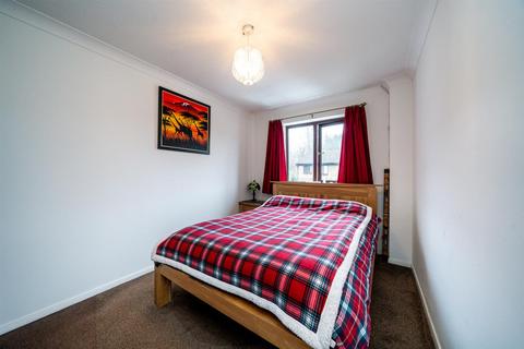 6 Birch Leys, Hemel Hempstead, HP2 7SA