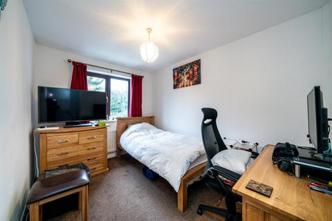 6 Birch Leys, Hemel Hempstead, HP2 7SA