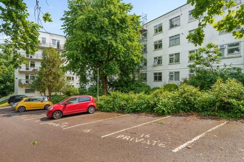 3 bedroom apartment for sale, Taymount Rise, London