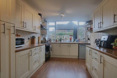 3 bedroom end of terrace house for sale, Romsey