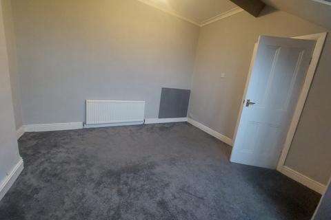 3 bedroom end of terrace house to rent, Westfield Lane, Mansfield, NG19