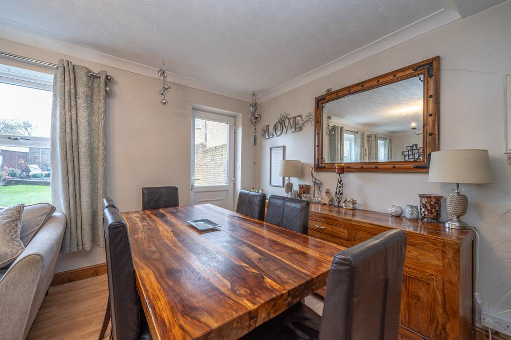 2-Lancaster-Road-01590