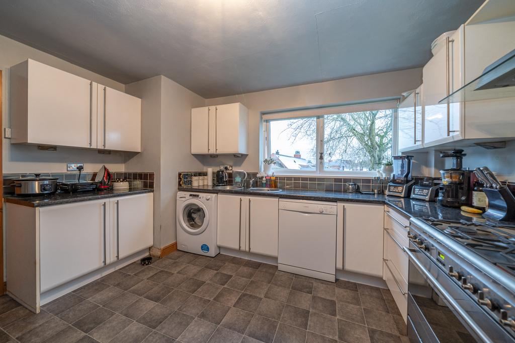 2-Lancaster-Road-01601