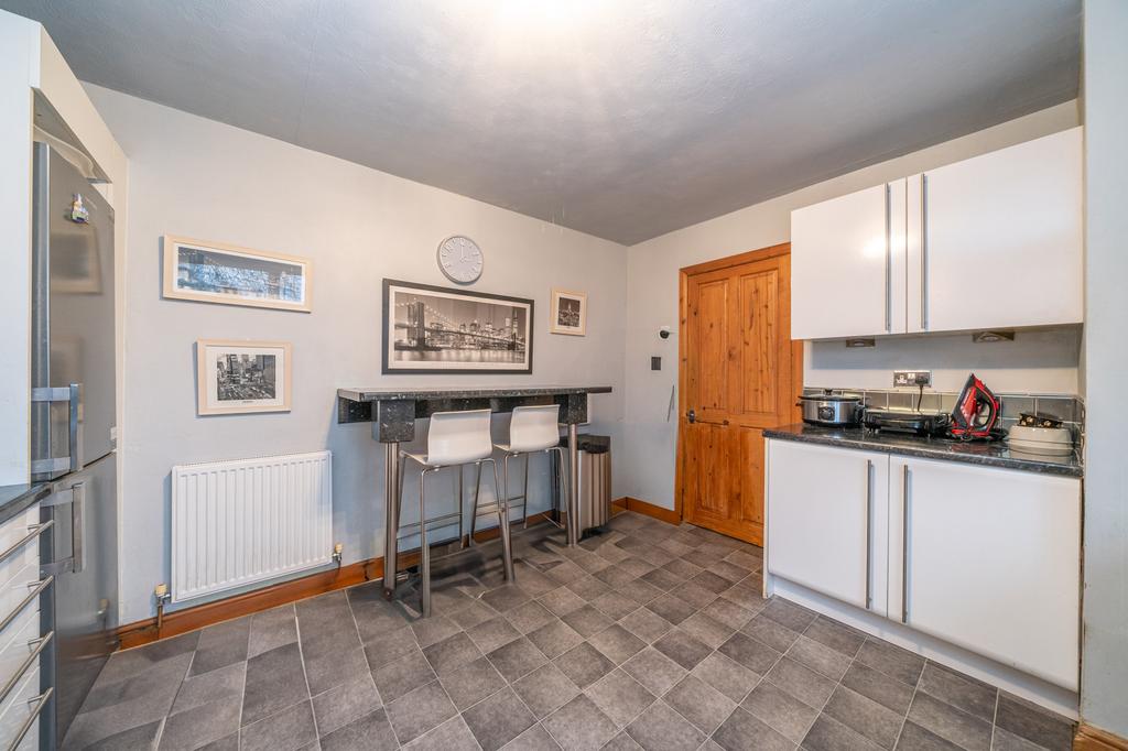 2-Lancaster-Road-01603