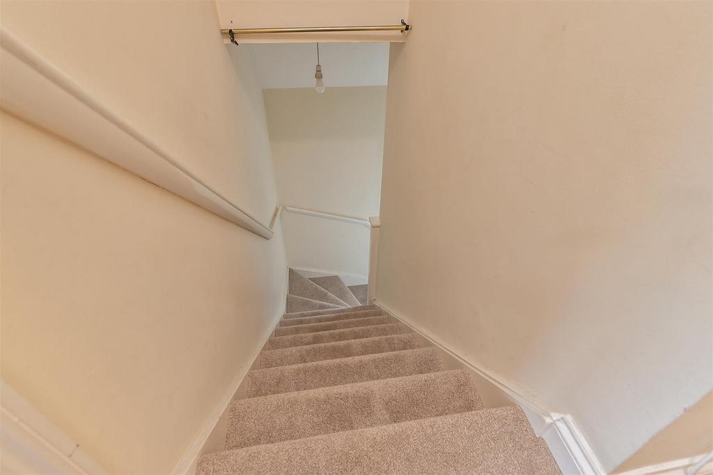 15 ACampfield Road-5.jpg