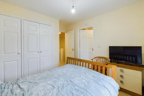 18 Baines Close, Silverstone, Towcester, NN12 8DG