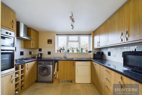 3 bedroom end of terrace house for sale, Stanwick Gardens, Cheltenham