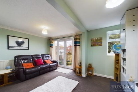 3 bedroom end of terrace house for sale, Stanwick Gardens, Cheltenham