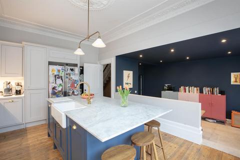 5 bedroom terraced house for sale, Templar Street, London