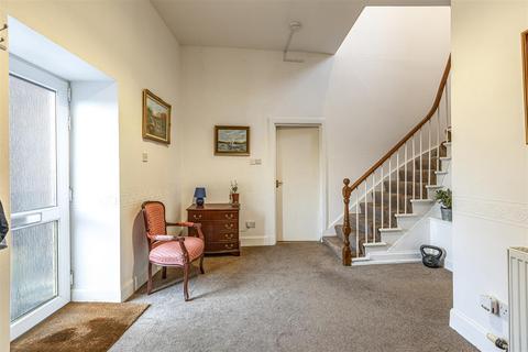 2 bedroom flat for sale, 2A Railway Court, Newtown St. Boswells, Melrose